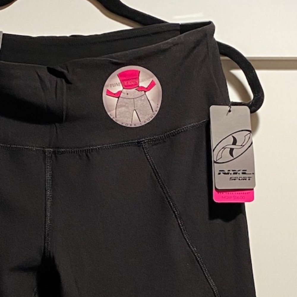 Woman's Slimming Yoga Capris | Black | Size Medium